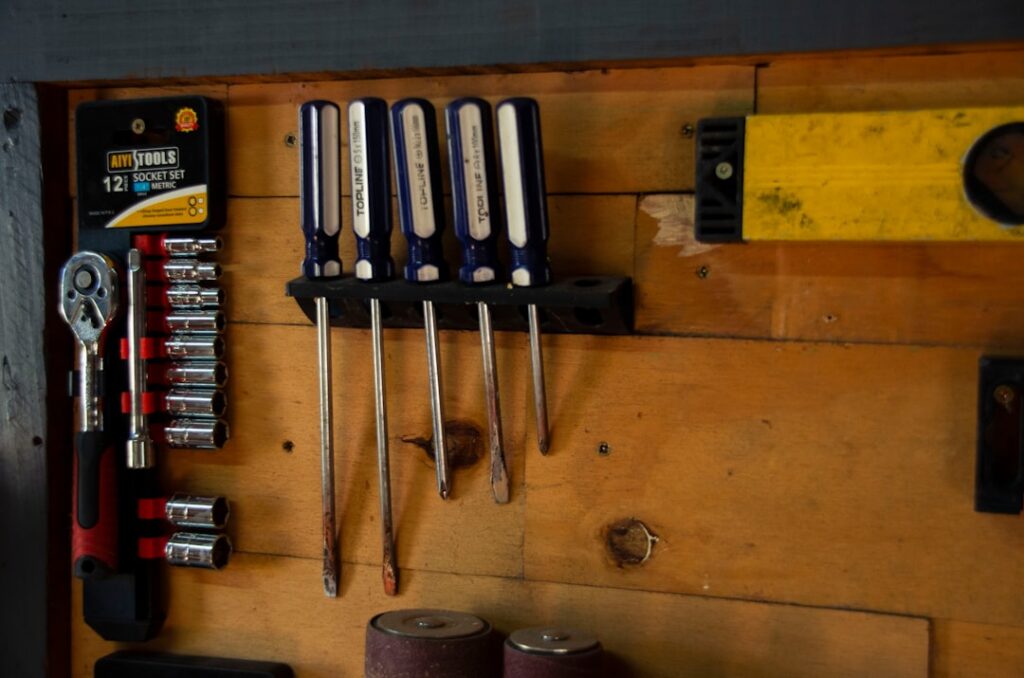 Best outdoor power tools for yard maintenance